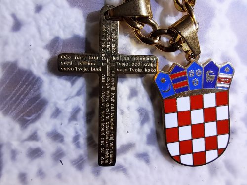 Croatian Grb with Enamel Color and Oče Naš Cross photo review
