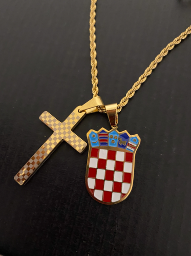 Croatian Grb with Enamel Color and Šahovnica or Pleter Cross photo review