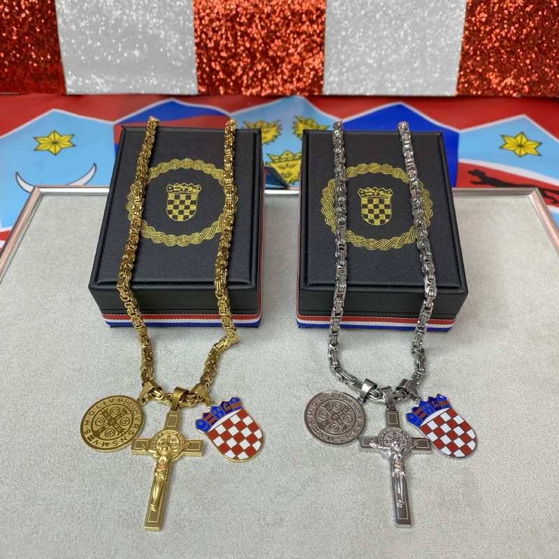 Hrvatski Grb u Boji s Medaljom i Križem sv. Benedikta – Kraljevski Vez - Image 2