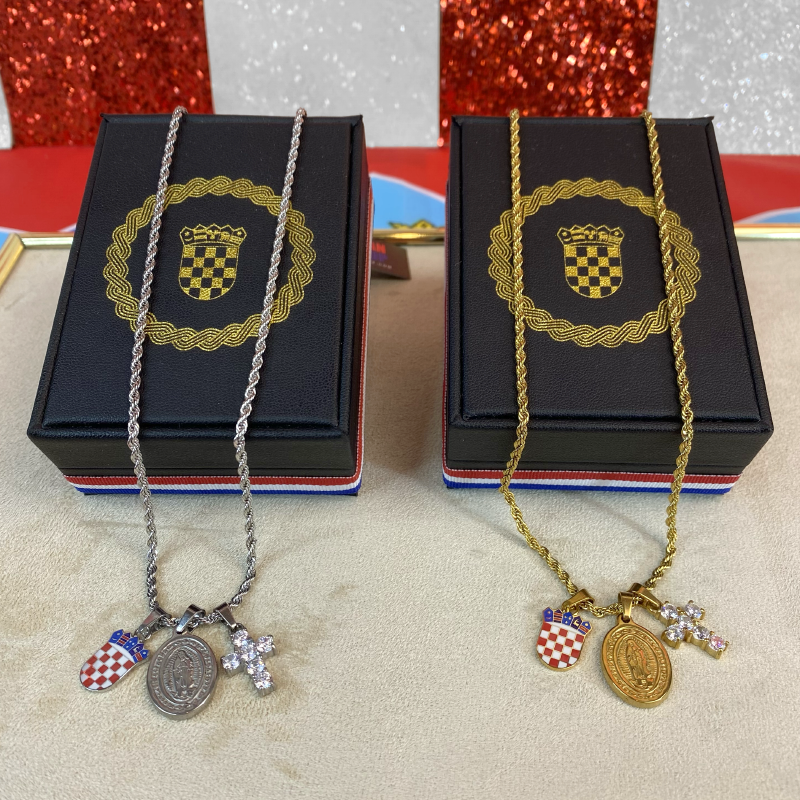 Mali Hrvatski Grb u Boji s Križem s Blistavim Dijamantima i Medaljom sv. Marije Lančić – Pleteni Vez - Image 2